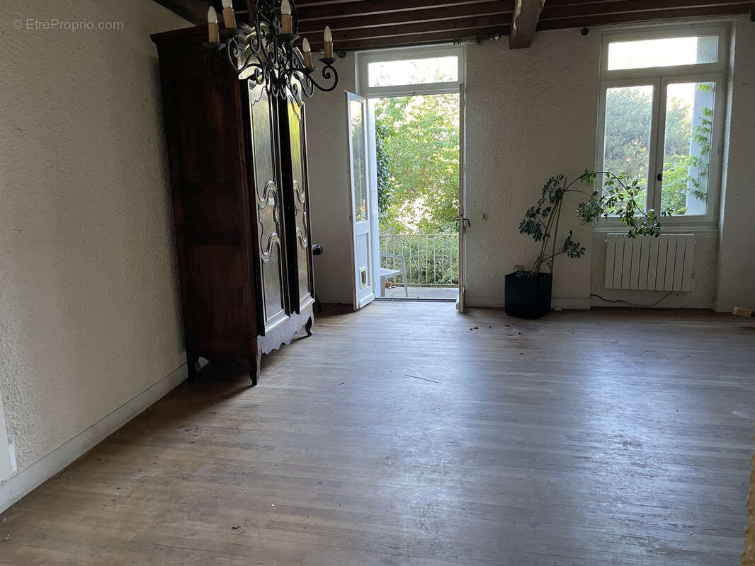 Rare, saint-etienne appartement en  rez de jardin  avec 300 m2 d'exterieur - photo 12