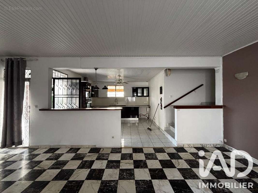 Photo 2 - Appartement à LE LAMENTIN