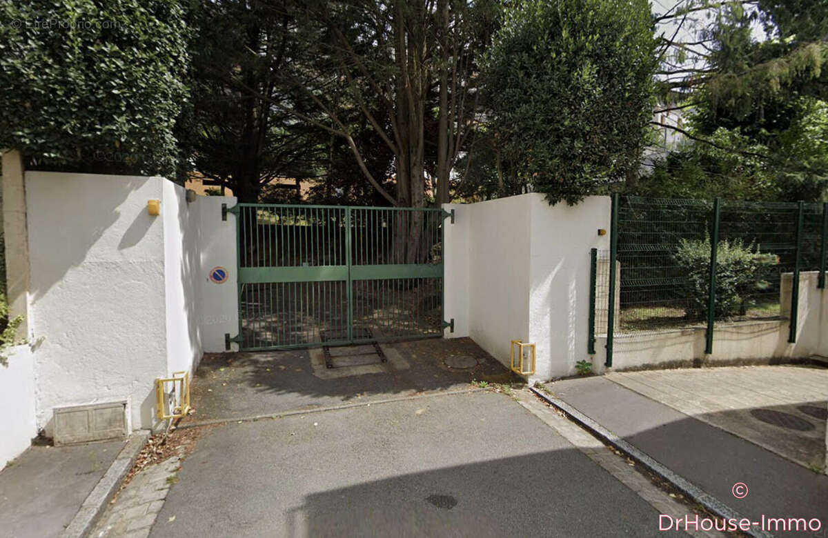 Parking 24 m² à Nantes  - photo 4