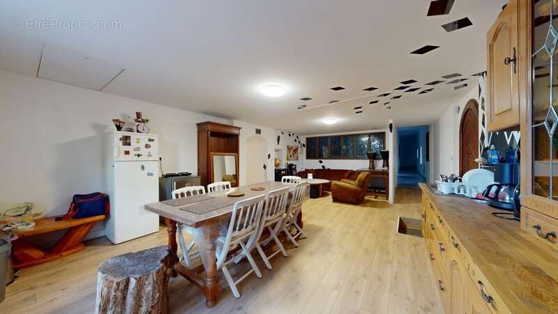 Maison à LE CELLIER