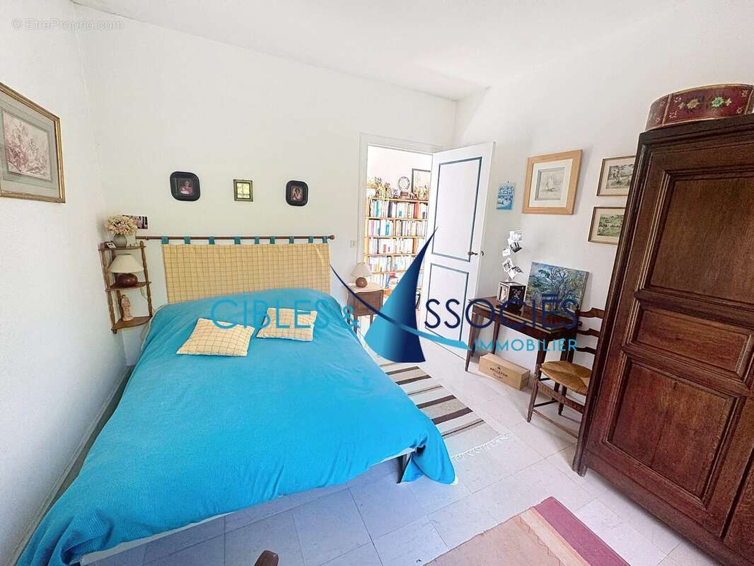 Maison à SURGERES