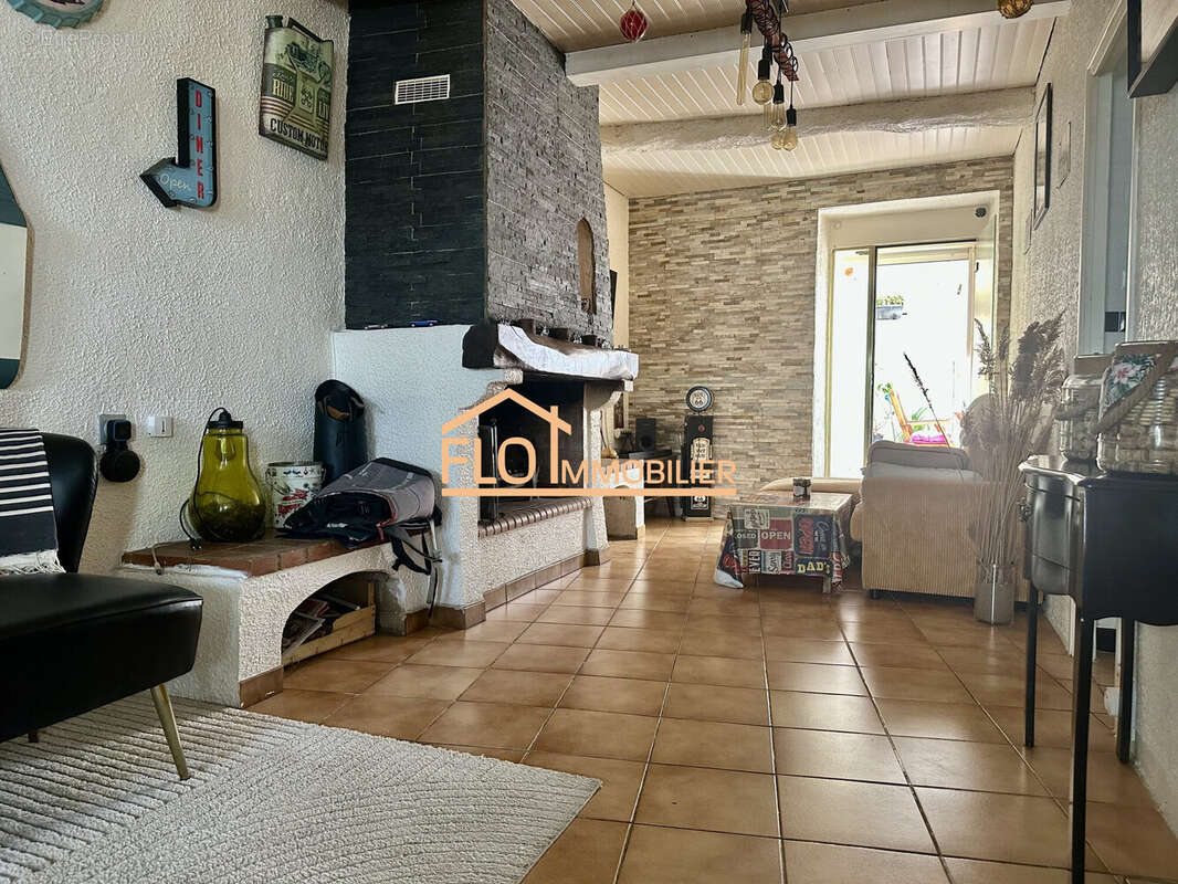 Maison 126 m² à Florensac  - photo 2