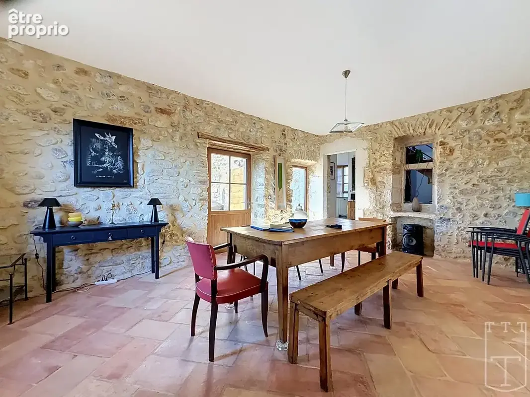 Maison de caractère au coeur du village - photo 6