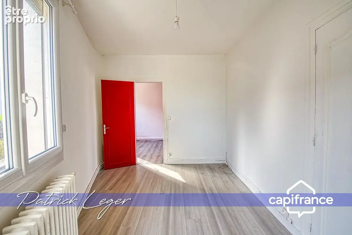 Immeuble de rapport de 160 m², avec local commercial au rez-de-chaussée, appartement T4 à l’étage, à 20 minutes à pied de la gar - photo 11