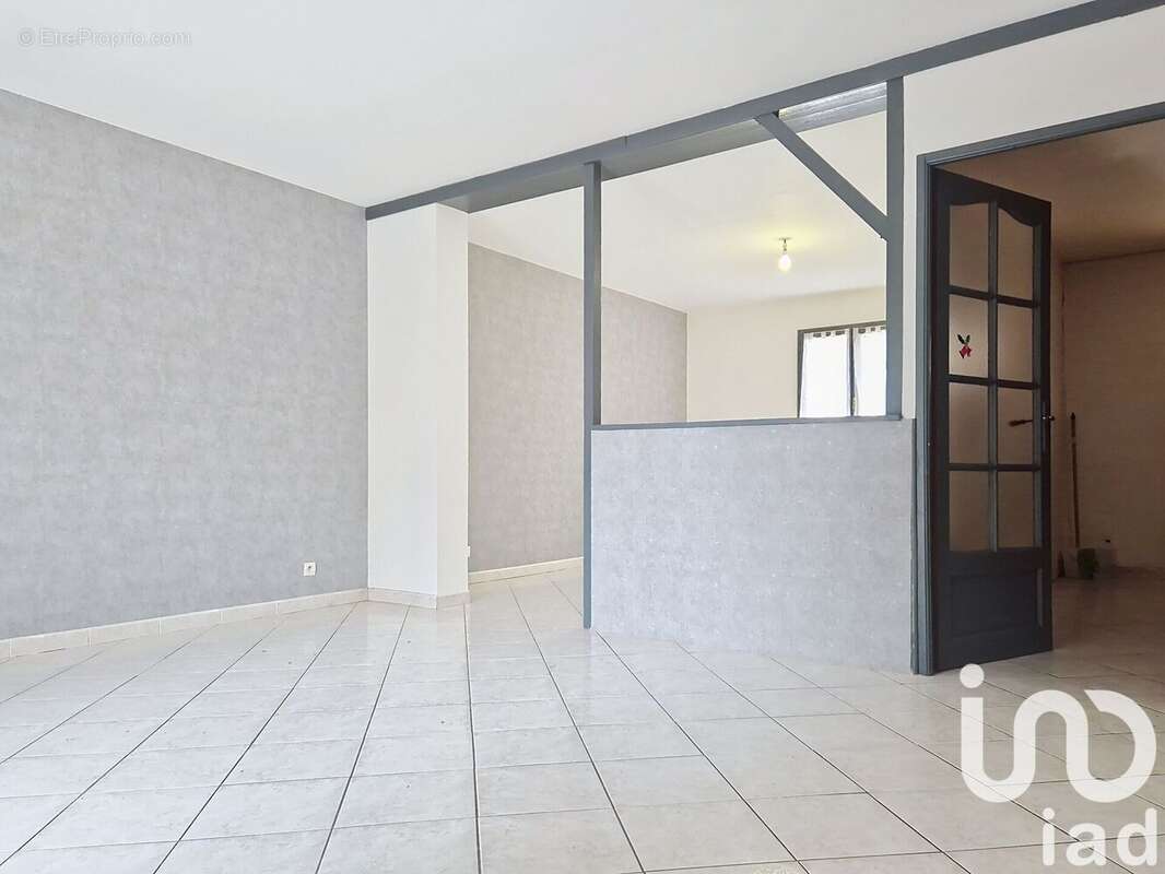 Photo 6 - Maison à LE COUDRAY-MONTCEAUX