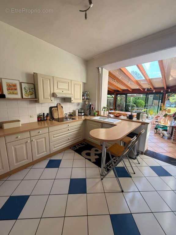 Maison à CROIX