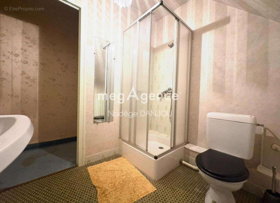 Maison à TESSY-SUR-VIRE