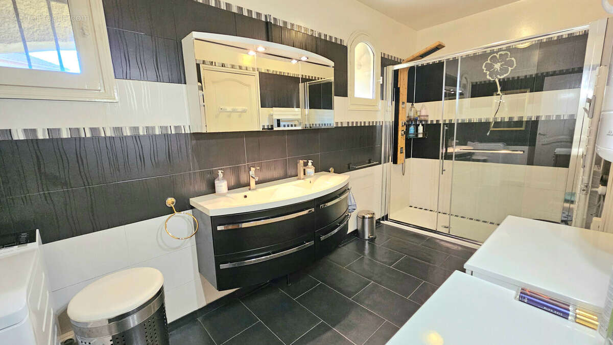 Maison à FRONTIGNAN