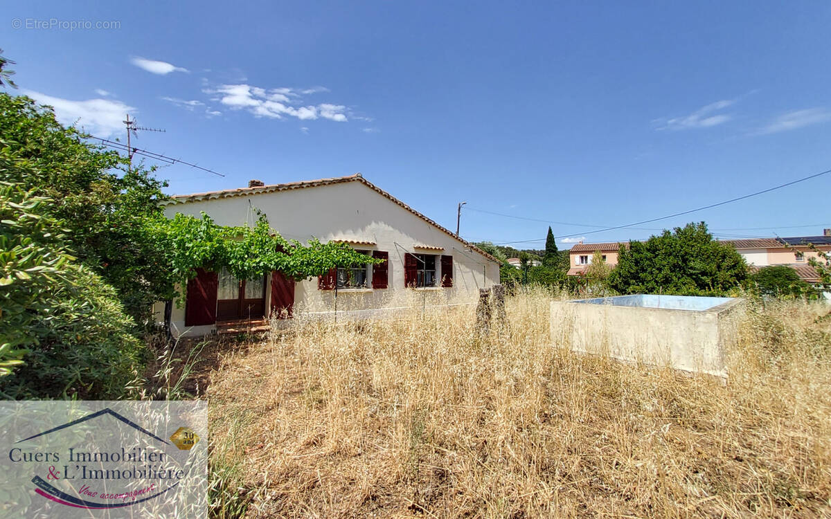 Maison à CUERS