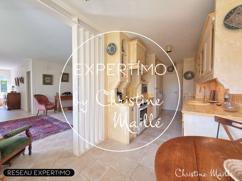 Appartement à VERSAILLES