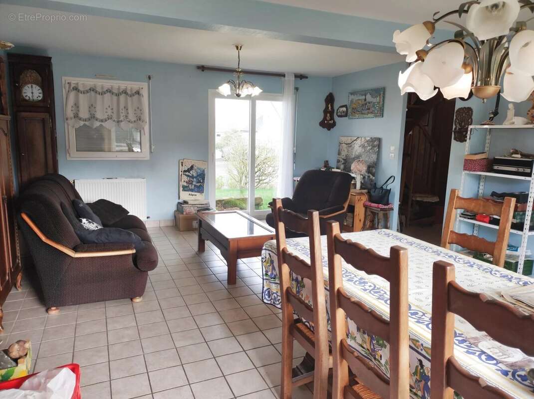 Maison à CHATELAUDREN