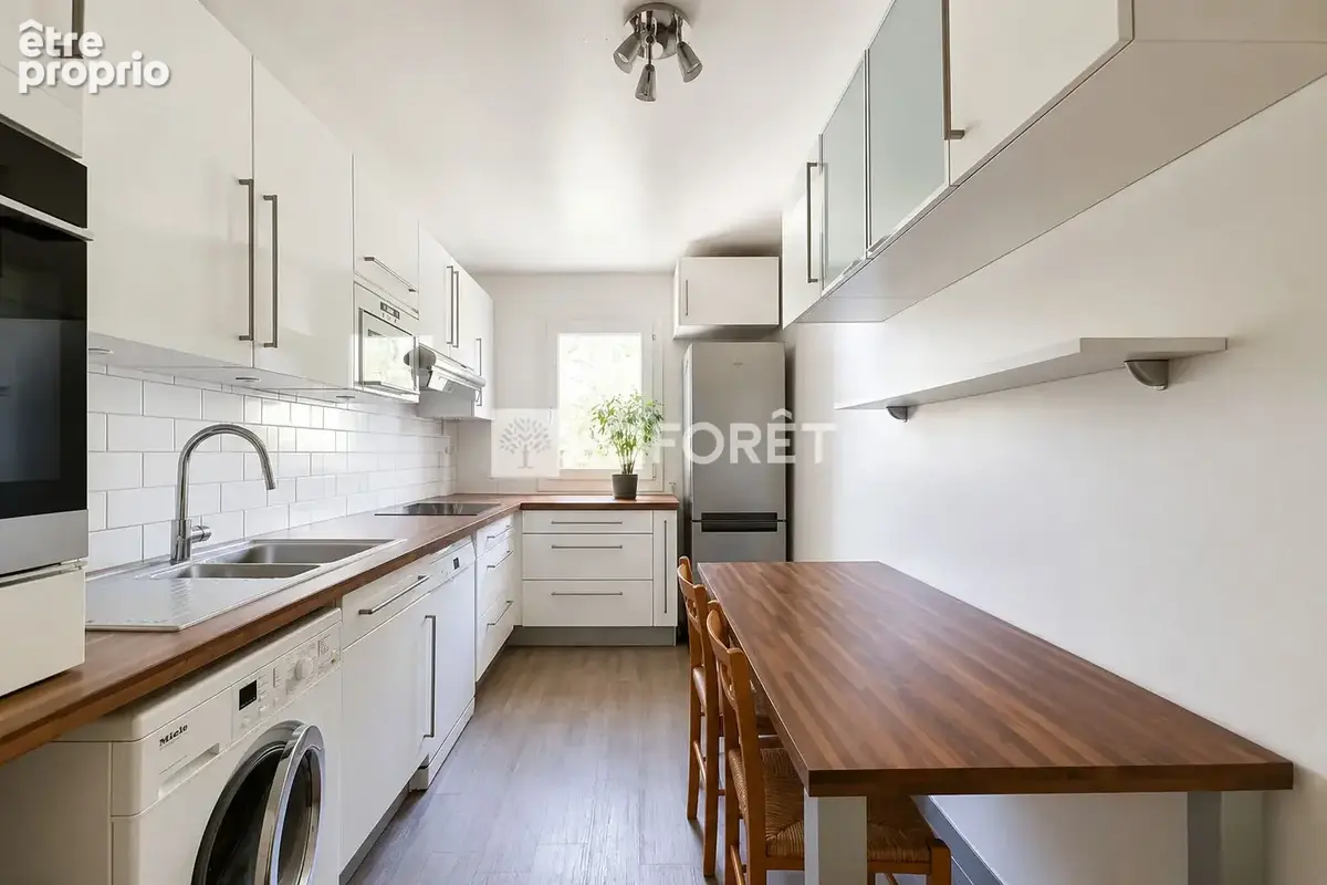 Suresnes centre-ville - 3 pièces 67,48 m² - 2 balcons - parking - cave - DPE C - photo 8