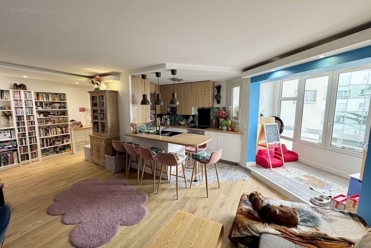 Appartement à LEVALLOIS-PERRET