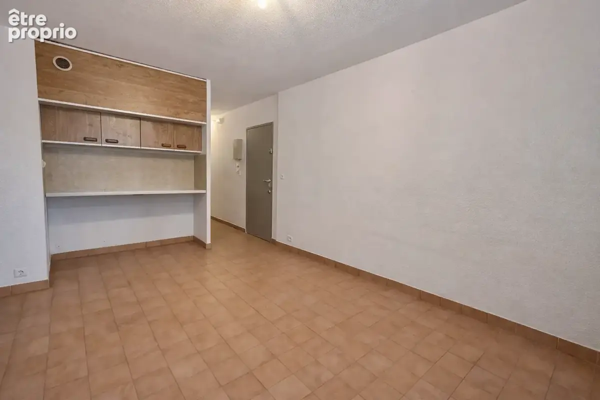 APPARTEMENT T2 - 35 m2 avec terrasse, parking et cave   Fréjus - photo 2