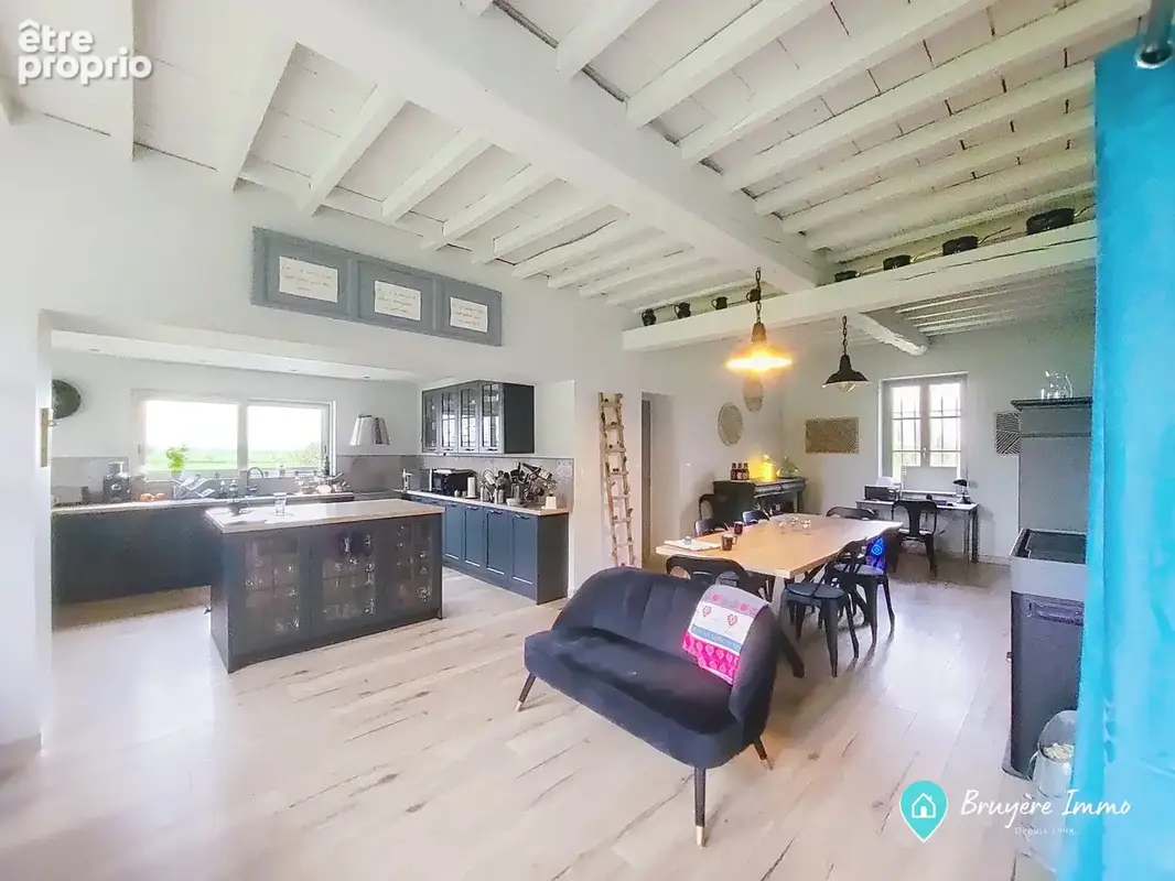 Maison 8 pièces 231 m² à vendre à La Flamengrie (02260) - photo 4