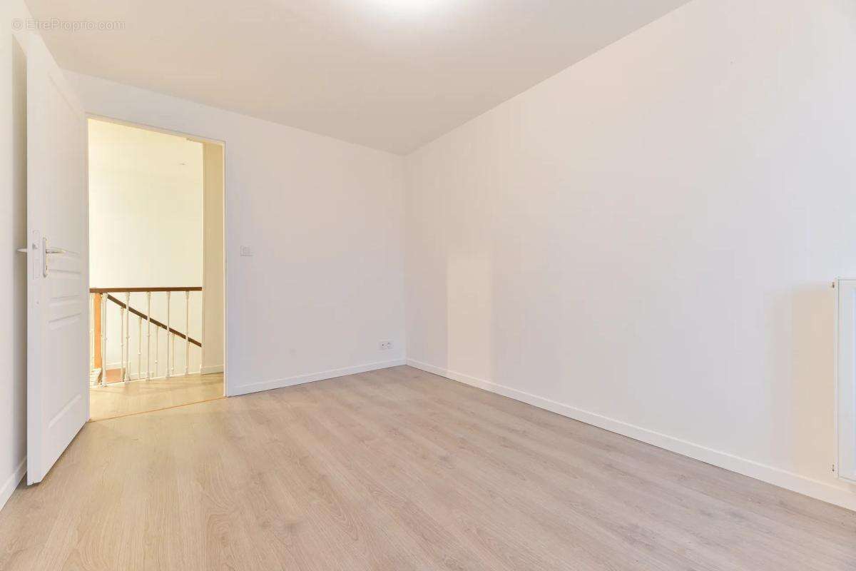 Maison à AIGREFEUILLE-SUR-MAINE