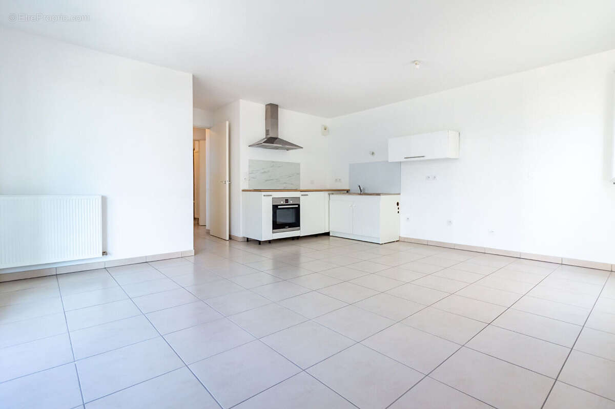 Appartement à VITROLLES