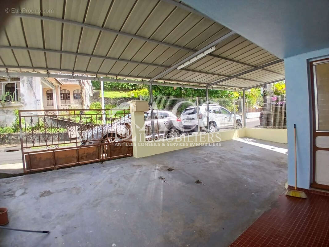 Maison à SCHOELCHER