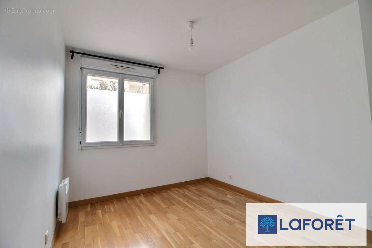 Appartement à CORBEIL-ESSONNES