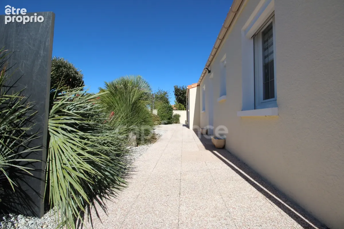 Saujon – maison de plain pied 3 chambres avec piscine - photo 17