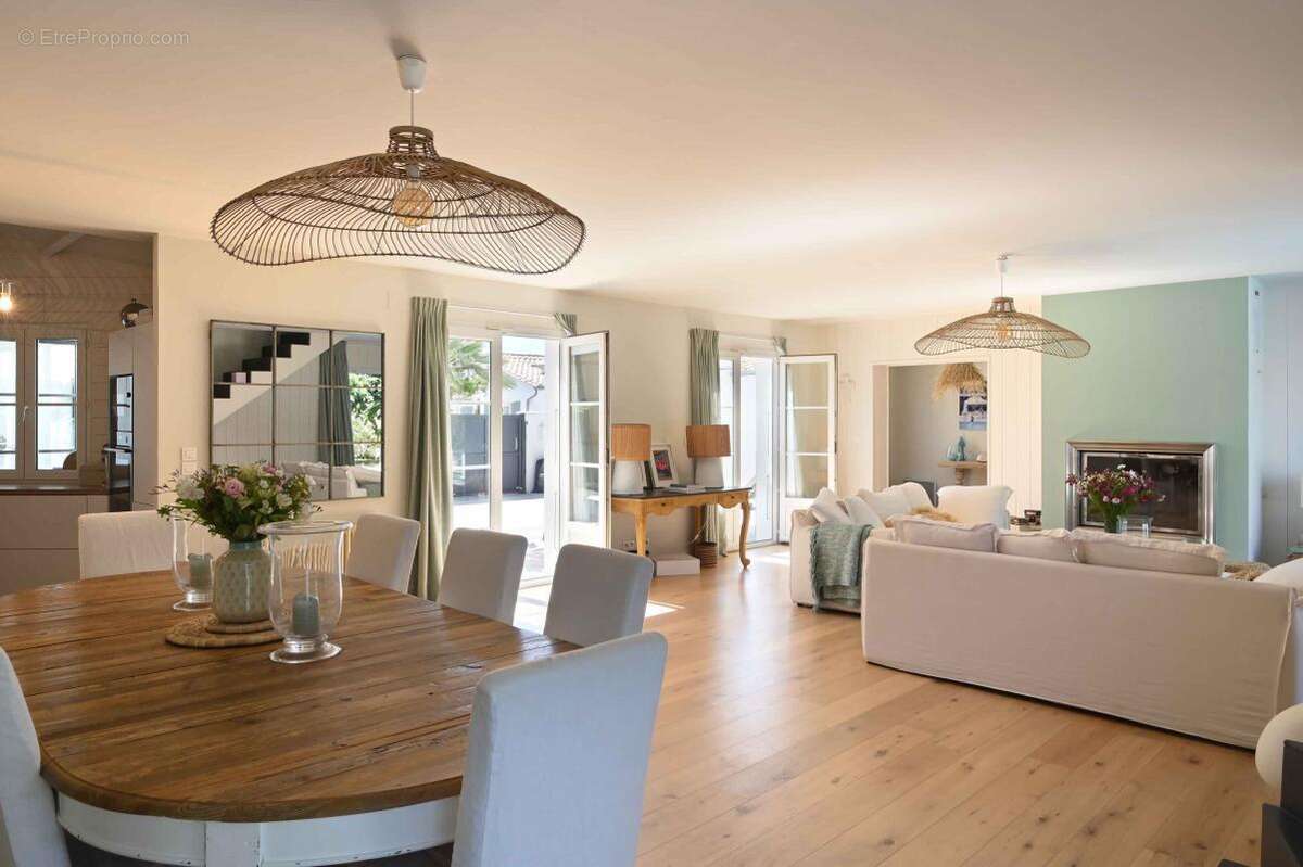 Jolie maison de famille A vendre Saint Clément Des Baleines - photo 15