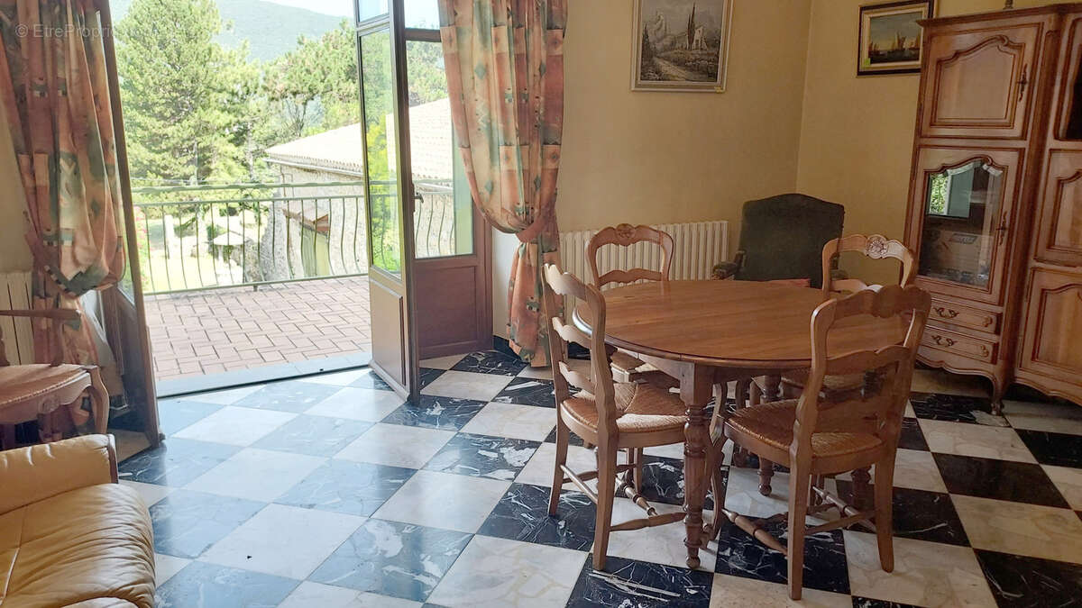 Maison à LA COUCOURDE