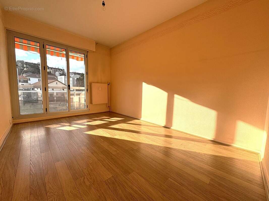 Appartement T6 quartier GALOUBIES - photo 4