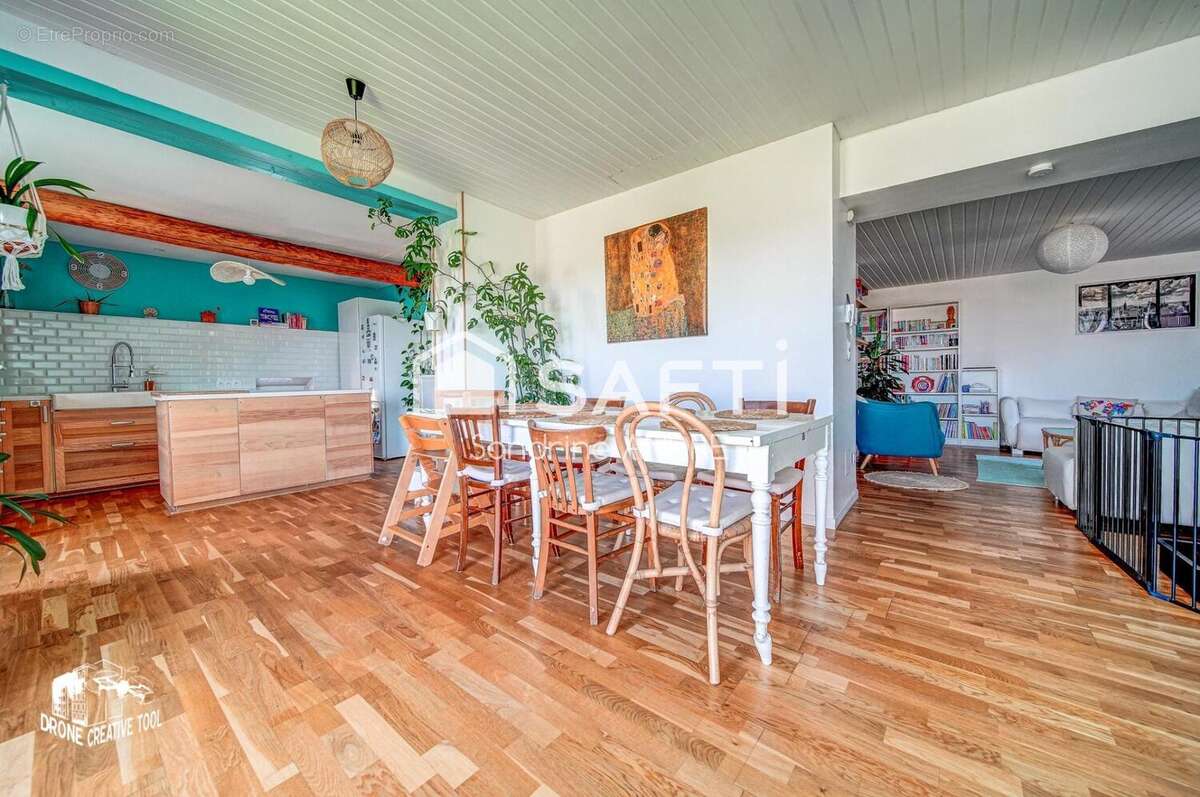 Maison 179 m² à Contz-Les-Bains  - photo 2