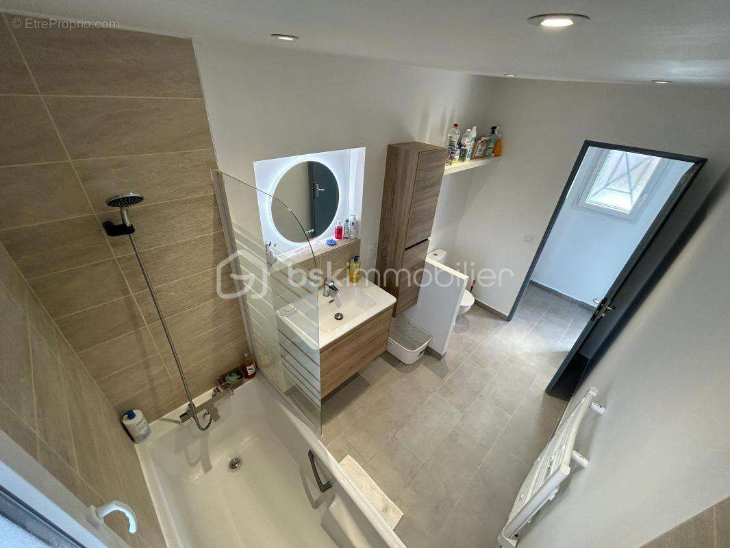 Maison traditionnelle de plain pied construction annee 2017 avec une extension realisee en  2023 - photo 13