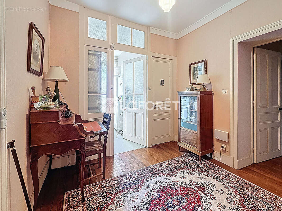 Maison à MONTREVEL-EN-BRESSE