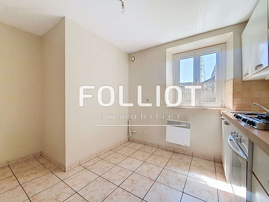 Maison (71 m2) - A VENDRE  -LA HAYE DU PUITS Centre-ville (50250) - photo 6