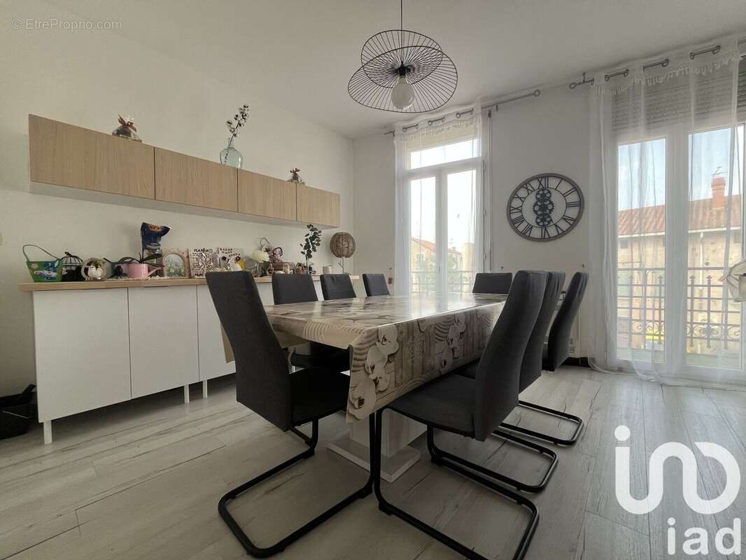 Photo 2 - Maison à TROUILLAS