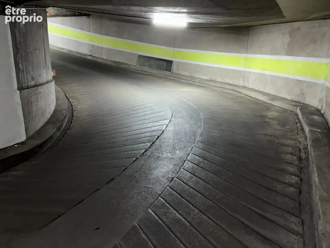 Parking à vendre à Paris-15e (75015) - photo 3