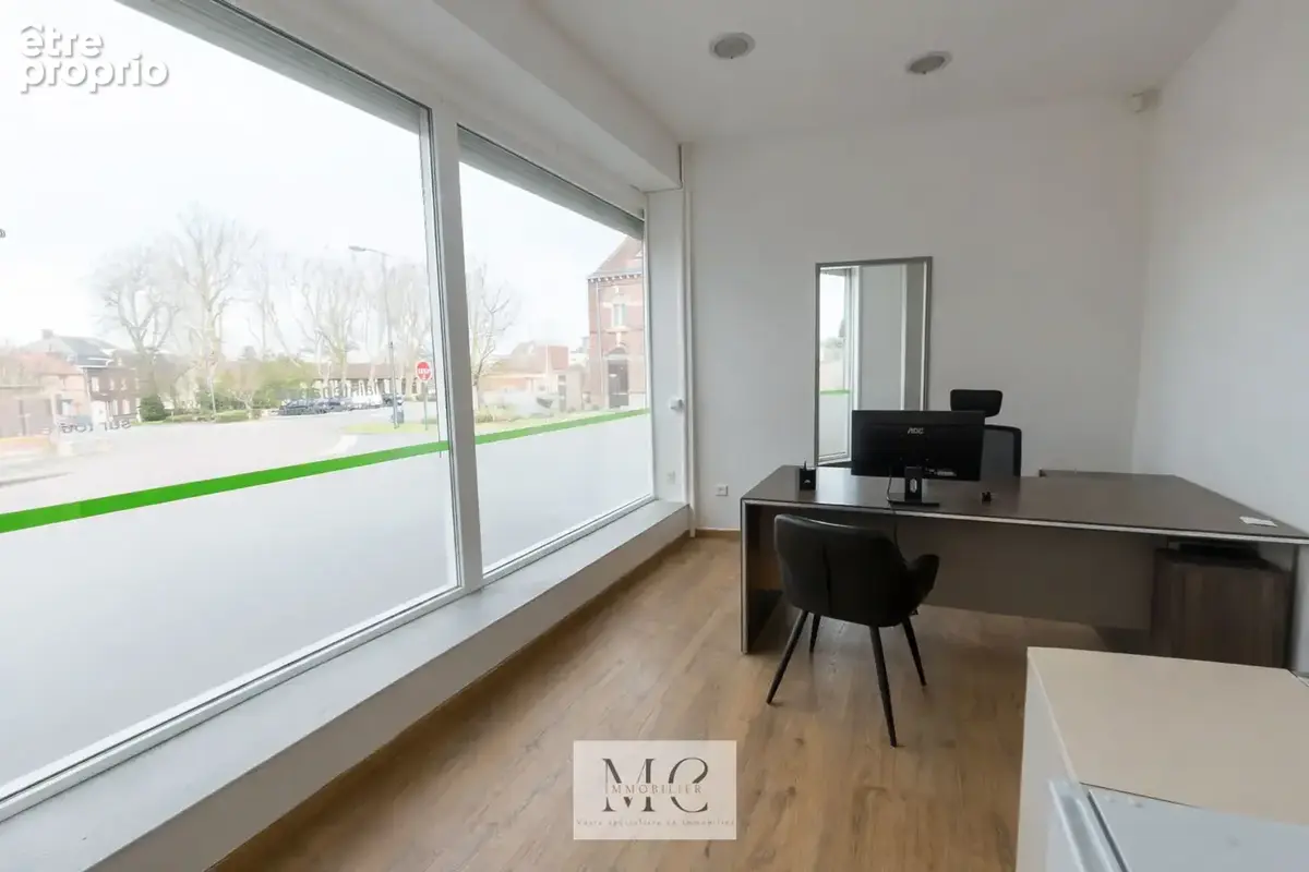 Local commercial avec hangar de 120 m2   Centre de Barlin - photo 6