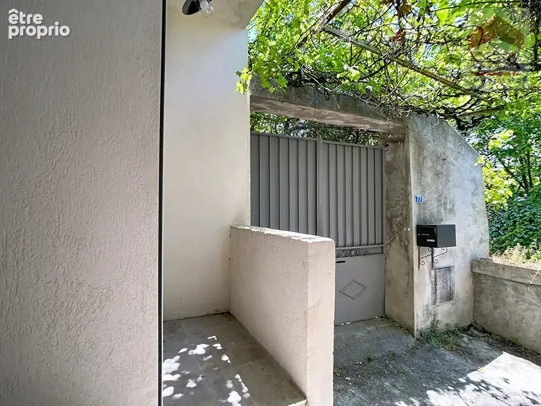 Marseille 13eme - maison de ville t3 - entierement renovee - quartier les martegaux - photo 10