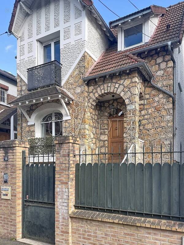 Maison à LE CHESNAY