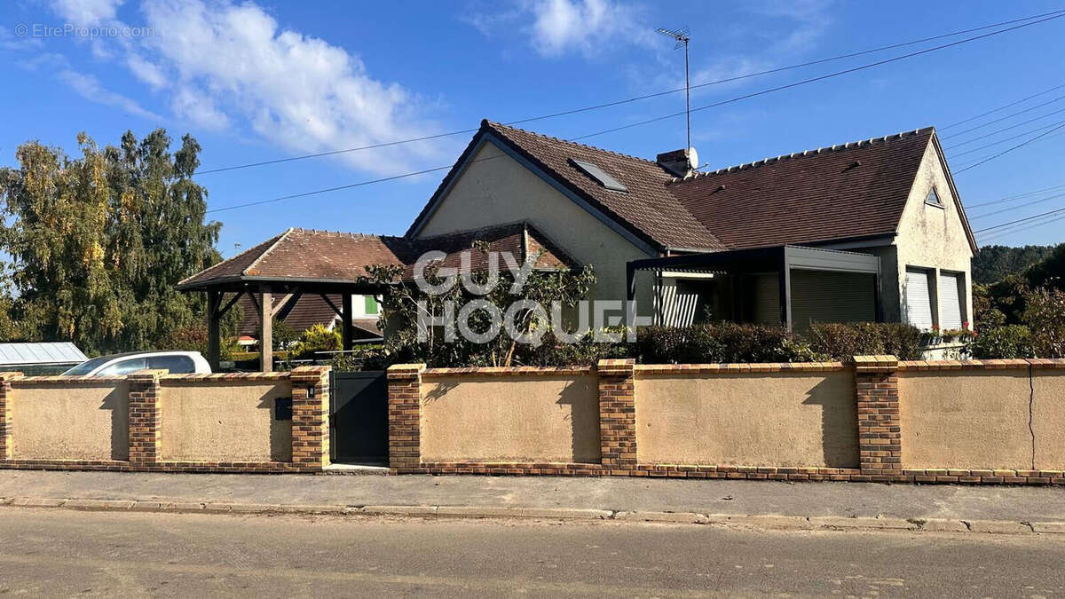 Maison à MAREST-SUR-MATZ