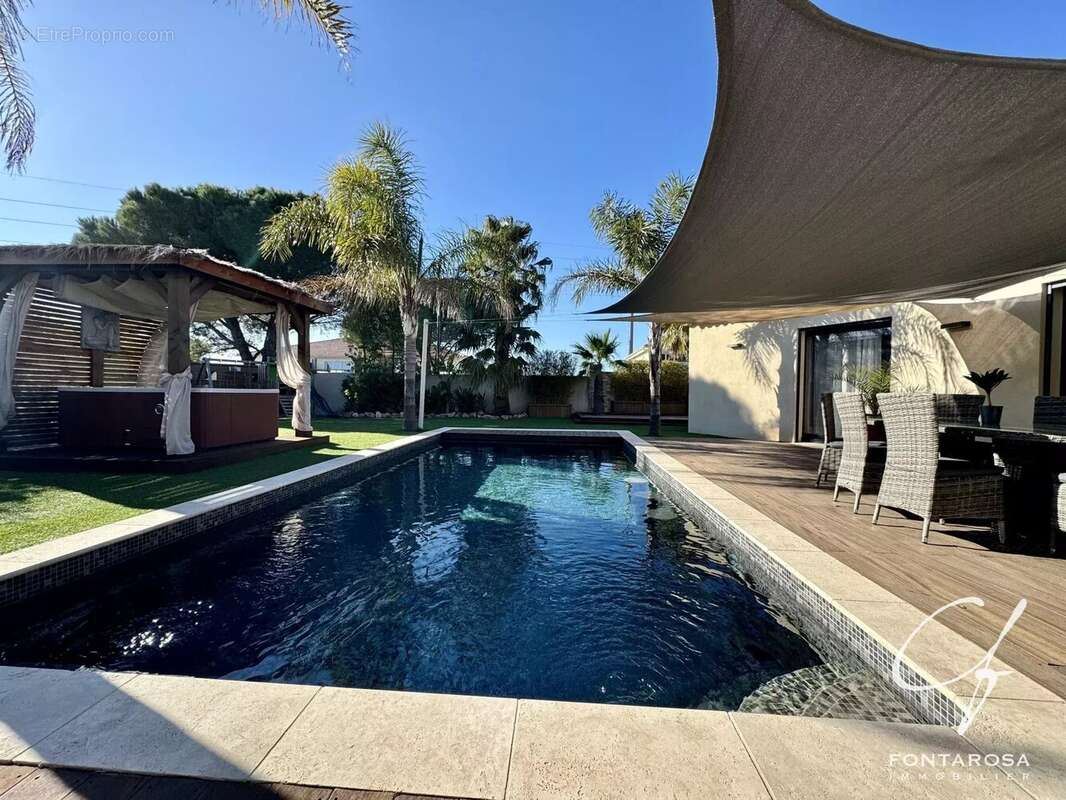 Maison à PUGET-SUR-ARGENS