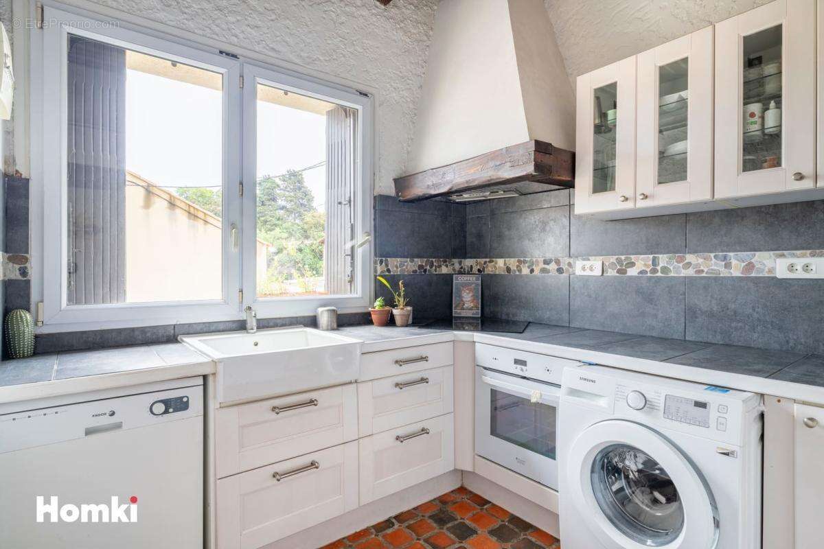 Appartement à MARSEILLE-9E