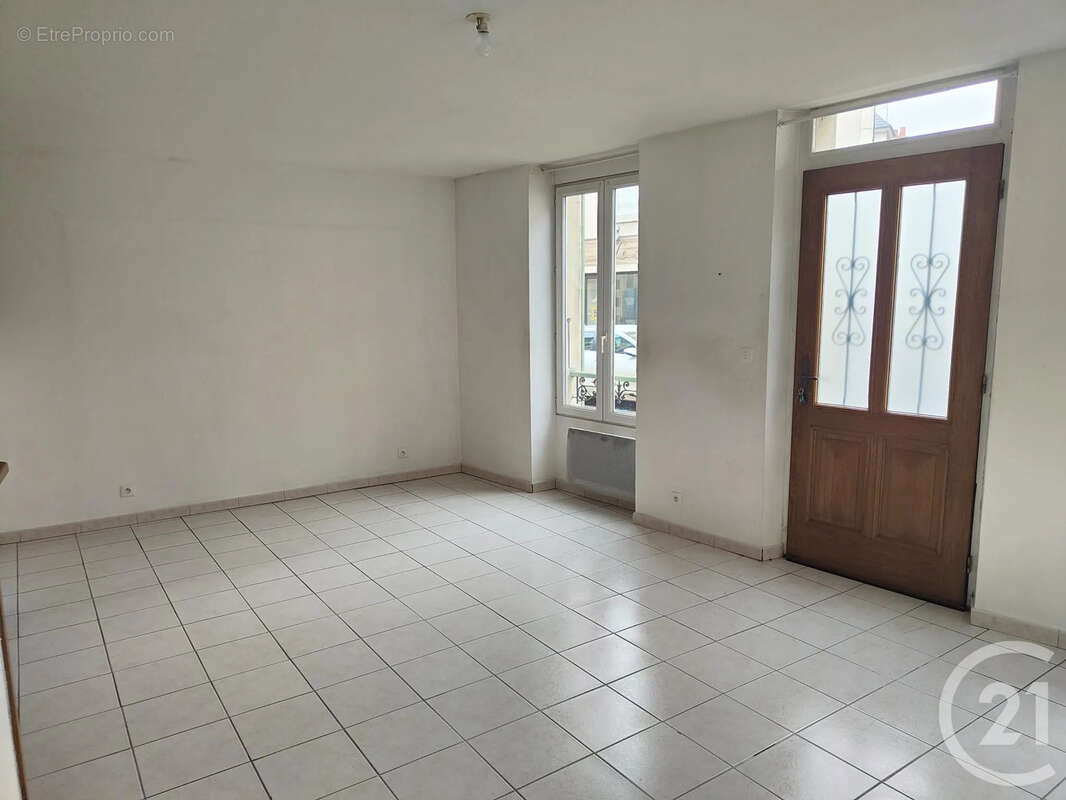 Maison à COSNE-COURS-SUR-LOIRE