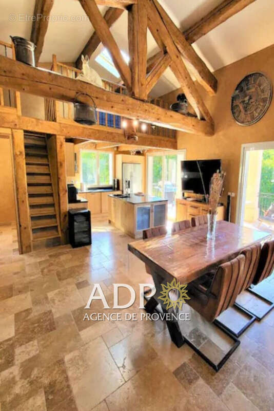 Maison à CASTELLANE