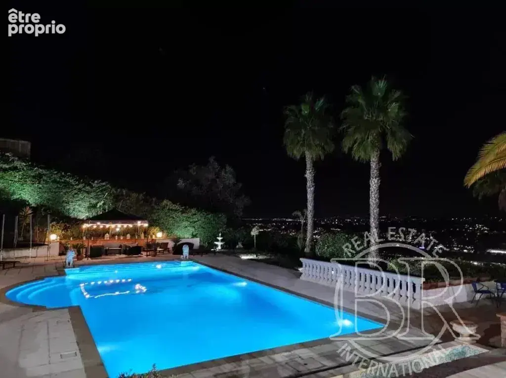 A Vendre NICE  Saint - Antoine Villa de 660  m² sur le terrain 4000  m² piscine extérieur , piscine intérieur, tennis - photo 9
