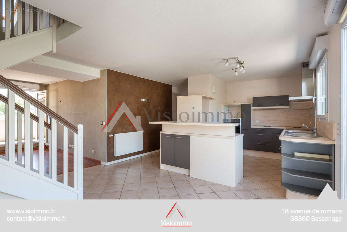 Appartement à LE PONT-DE-CLAIX