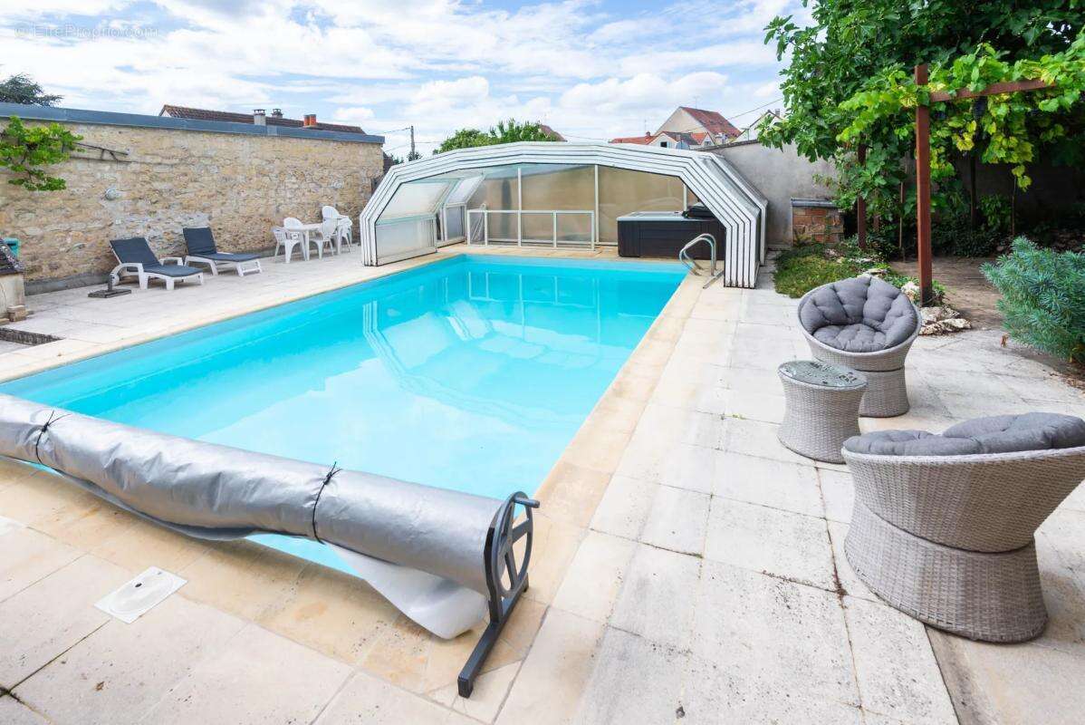 Maison à TRIEL-SUR-SEINE