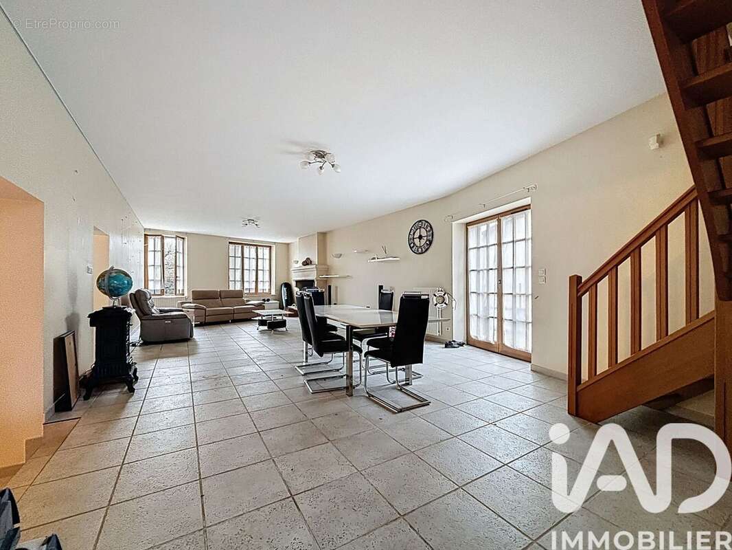 Photo 4 - Maison à VACHERAUVILLE