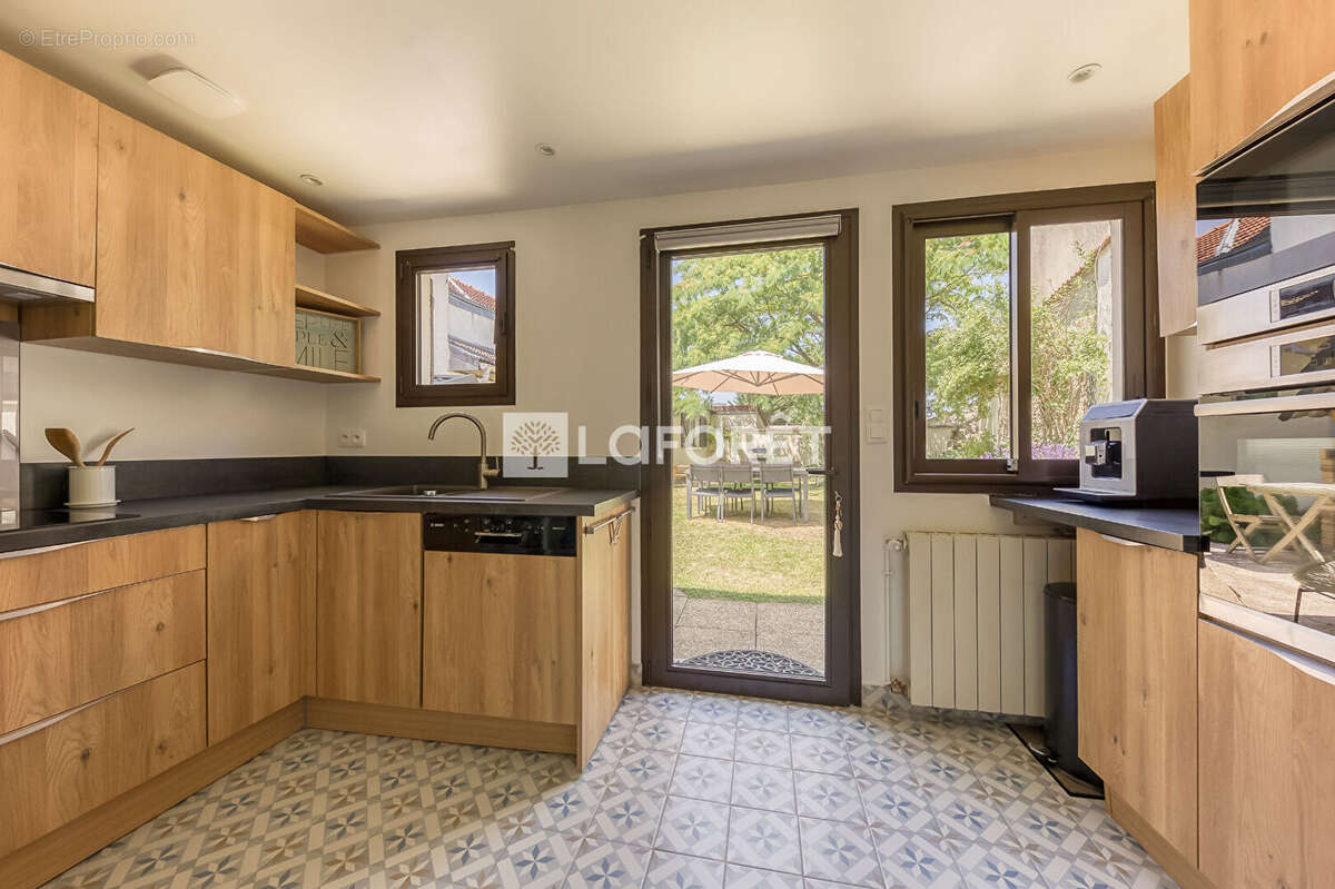 Maison à PONTAULT-COMBAULT