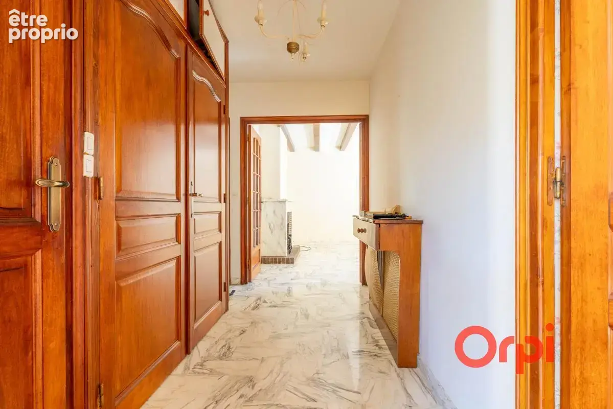 Maison avec beau terrain arboré et ruisseau en contre bas - photo 15