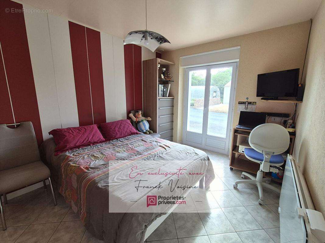 A VENDRE en Exclusivité à Saint Paul en Pareds, maison de 127 m2 avec 3 chambres et plusieurs dépendances sur plusieurs parcelle - photo 13