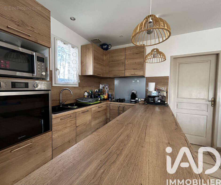 Photo 6 - Maison à ENTRAIGUES-SUR-LA-SORGUE