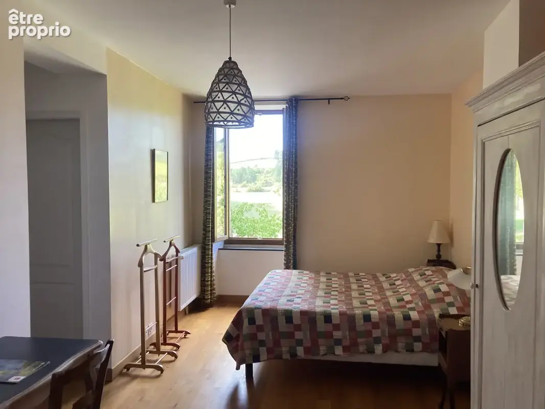 secteur Couiza, maison rénovée avec jardin, 4 chambres, 4 salles d'eau, sejour/salon 80m2, autres pièces et dé - photo 7
